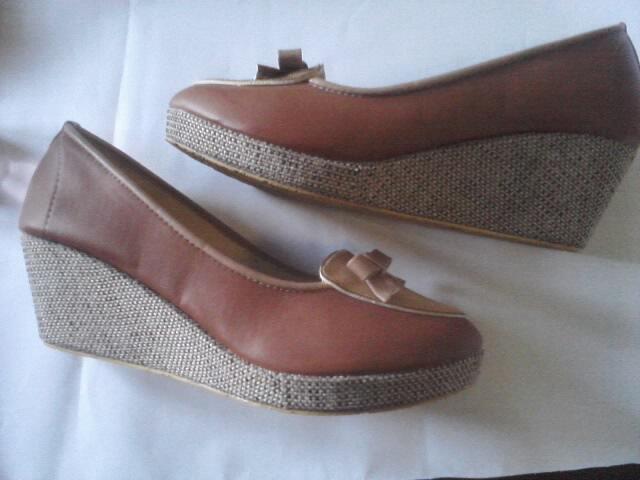 Wedges Vintage Murah