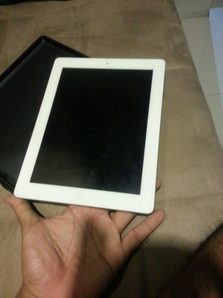 dijual ipad 3 32gb white fullset 3G+wifi murah muluss(surabaya)