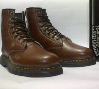 #_Dr MARTENS_#