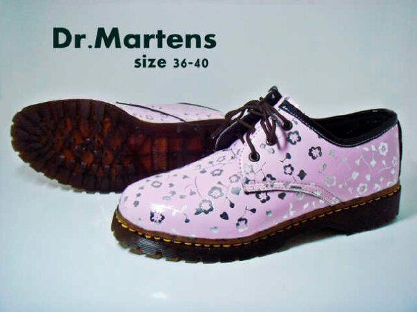 #_Dr MARTENS_#