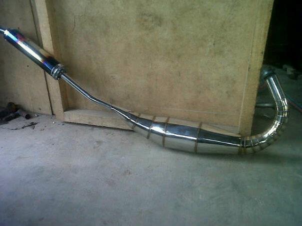 Tersedia Juga Knalpot Utk Ninja 150CC Merk Akrapovic & R9