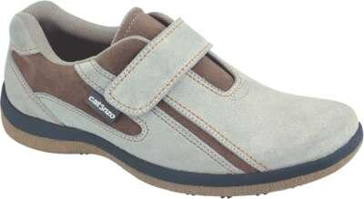 SEPATU SNEAKER MURAH DAN KEREN