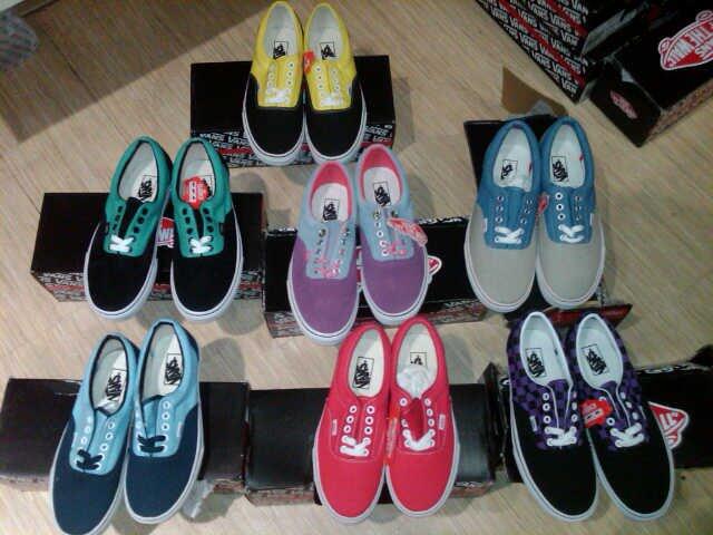 READY STOCK Vans Era Authentic low price original :)