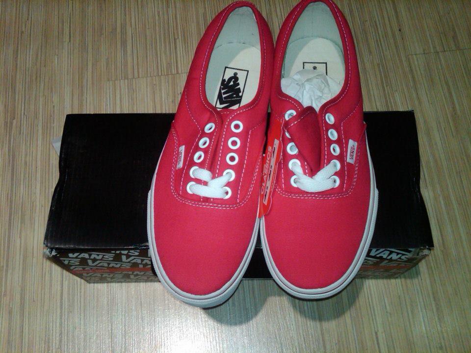 READY STOCK Vans Era Authentic low price original :)