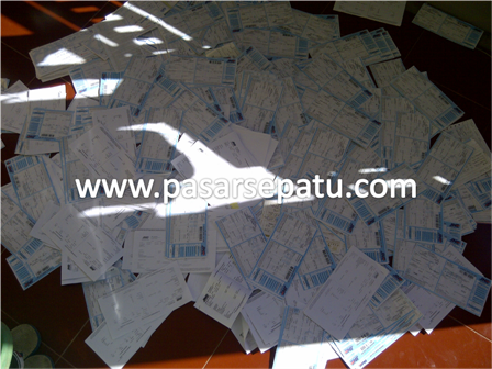 Grosir Sepatu Adidas Running, Nike, Vans, Converse Termurah