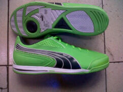 sepatu,adidas,asics tiger,converse,crocs,black master,dc,dr marten,fred perry,geox,