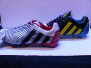 sepatu,karrimor,macbeth,maddox,new balance,nike,puma,reebok,toms,vans,zara,quiksilver