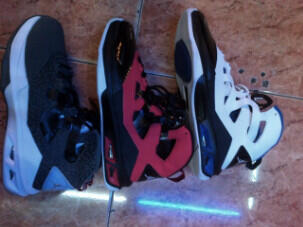 sepatu,karrimor,macbeth,maddox,new balance,nike,puma,reebok,toms,vans,zara,quiksilver