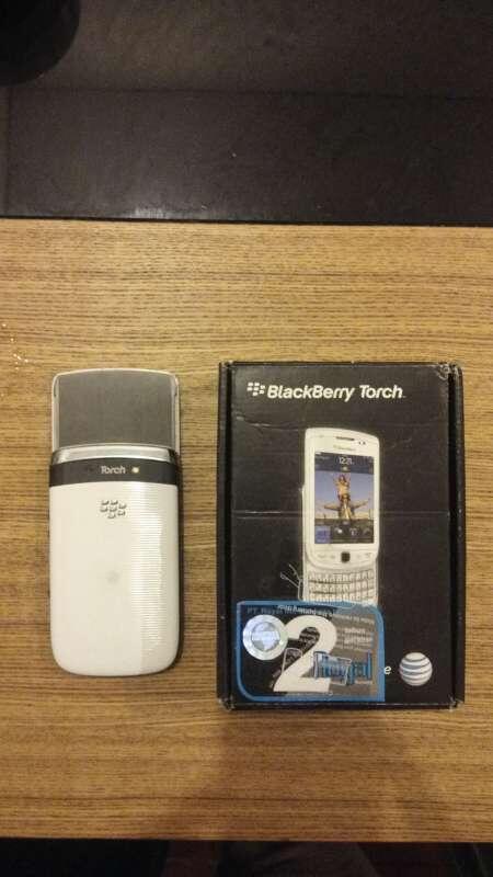Jual Blackberry Torch 9800 White Fullset