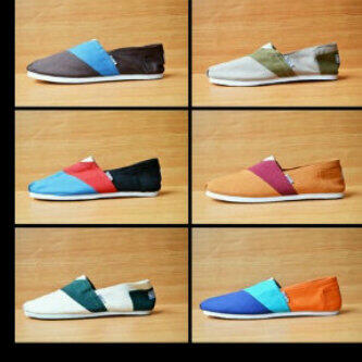 Toms shoes murmer aja gan.. cocok untuk reseller