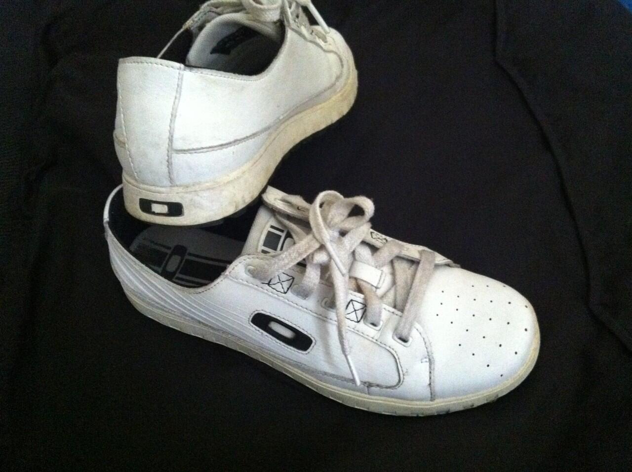 WTB Sepatu Oakley Two Barrel Bandung