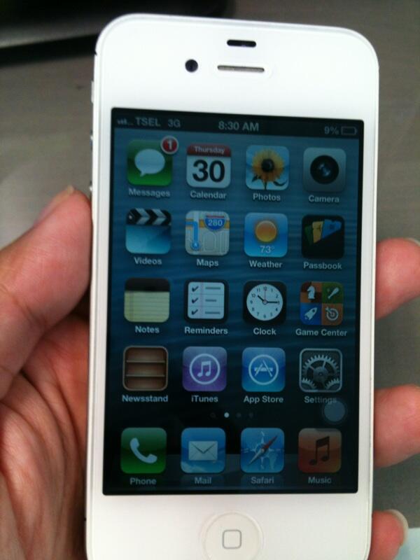 iPhone 4s 64gb White - cod skrg kg