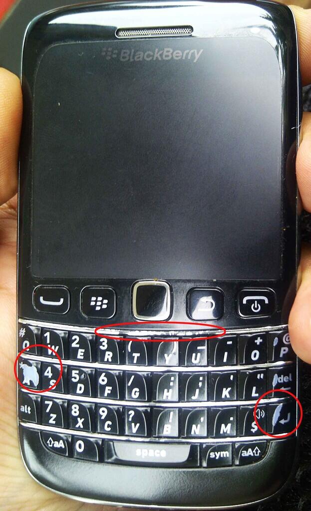 JUAL BLACKBERRY BELLAGIO 9790 BLACK Buka iphone,samsung,android