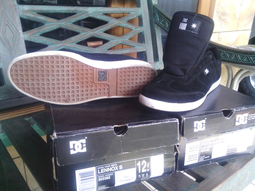 DC LENNOX S Model No. 303382 2nd (baru 2 kali pakai) Black/White (BKW) Size 46