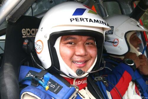 Racer Indonesia pecundangi mantan pembalap F1