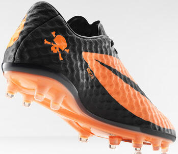 NIKE Rilis New Boot Type Atack 