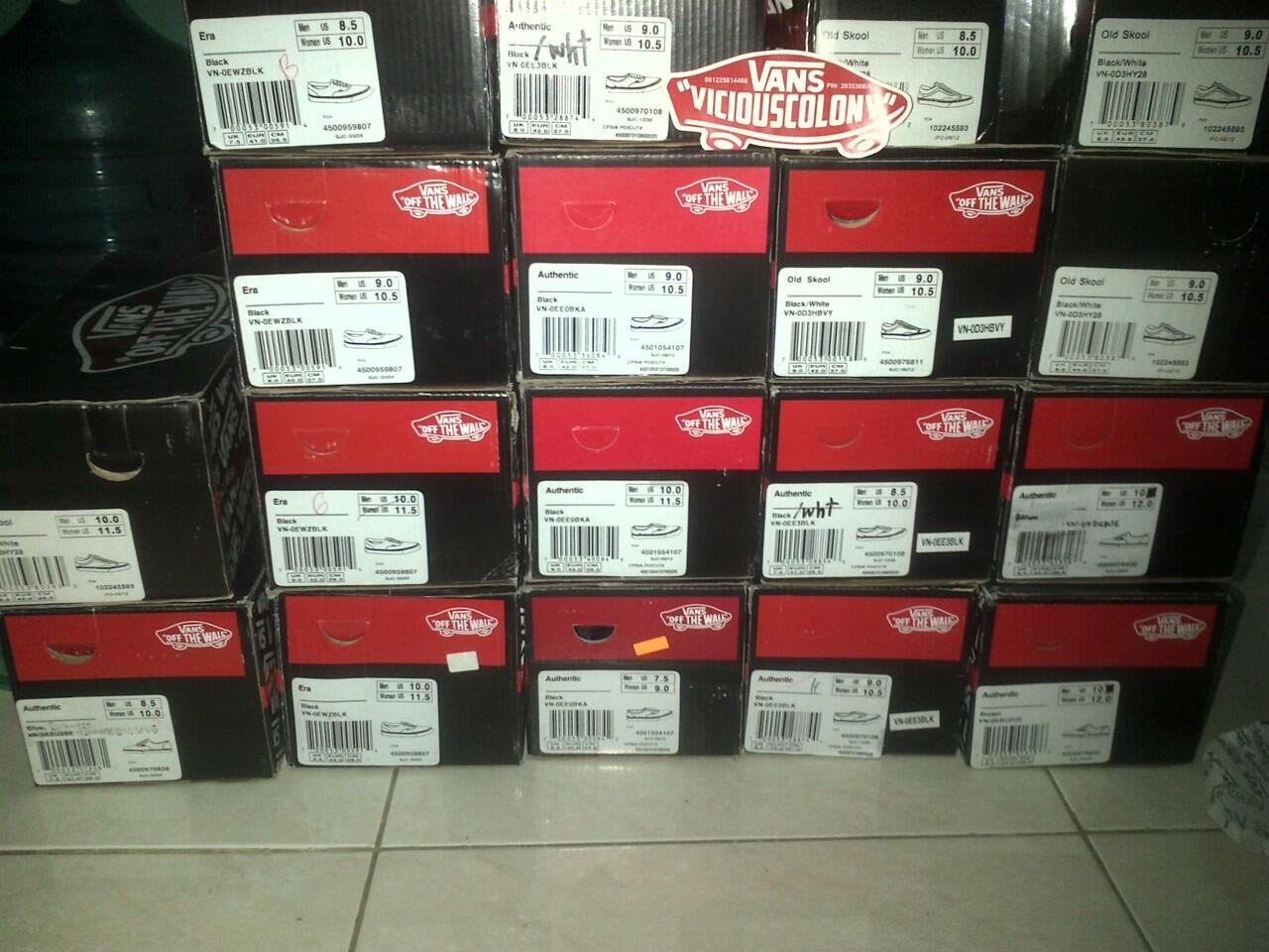 SEPATU VANS AUTHENTIC FULLBLACK ORIGINAL HF BNIB ONLY SIZE 7.5