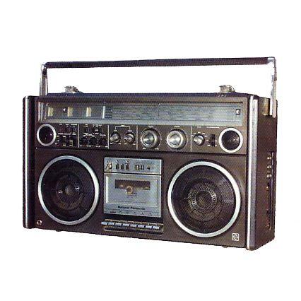 Artis atau Radio?