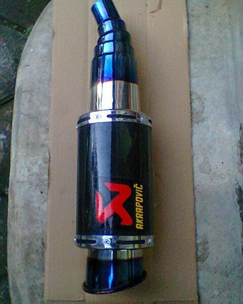 knalpot motor akrapovik ninja