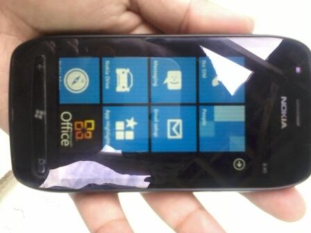 Nokia Lumia 710 Mulus segel dan Garansi -+4 bulan lagi