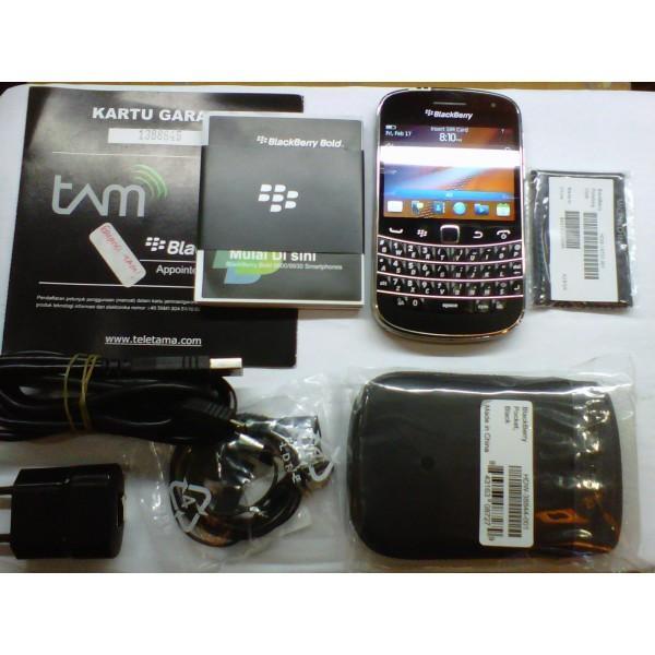 BLACKBERRY BOLD 9900 DAKOTA Rp.2.700.000,-