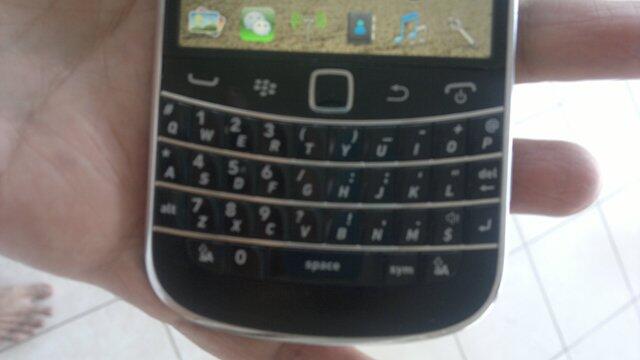 Blackberry Bold 9900 Dakota black batangan muluss 98% like new