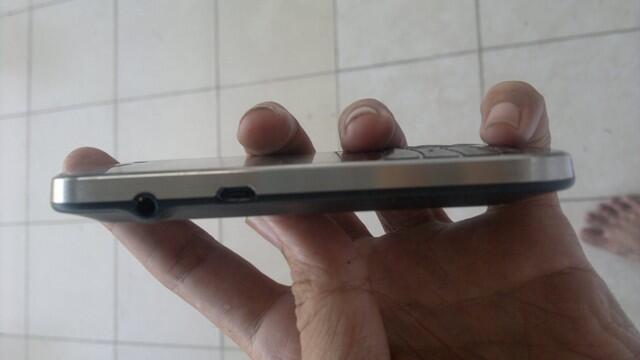 Blackberry Bold 9900 Dakota black batangan muluss 98% like new