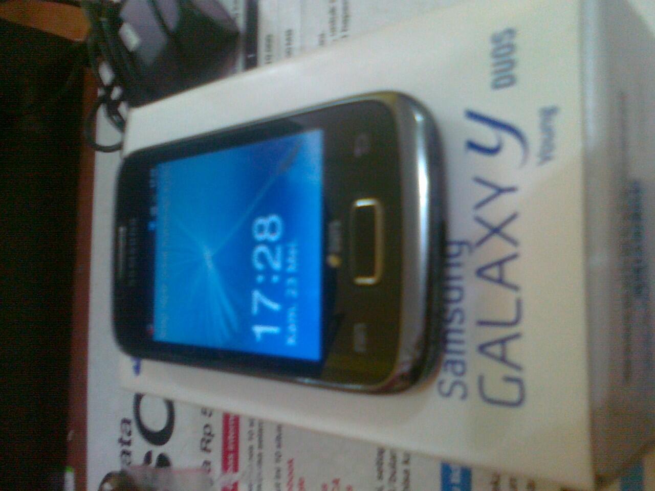 Jual Samsung Galaxy Young Duos warna Hitam