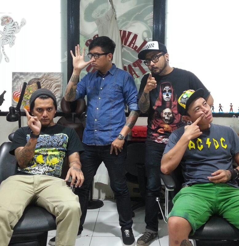 5 Pertanyaan Yang ‘Gak Boleh’ Ditanyakan di Studio Tattoo !!!!