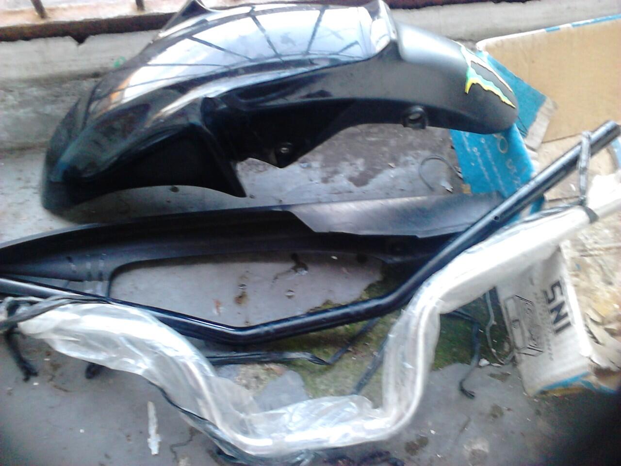 velg, spakbor, tutup rantai scorpio. stang tiger n byson