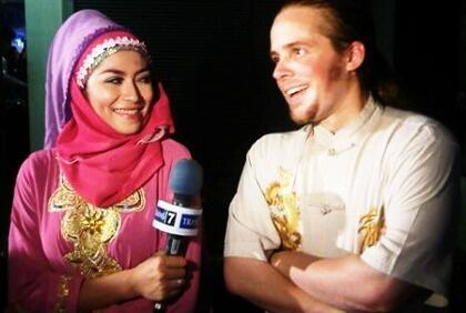 5 Kisah Nikah Siri Artis Berujung Tragis