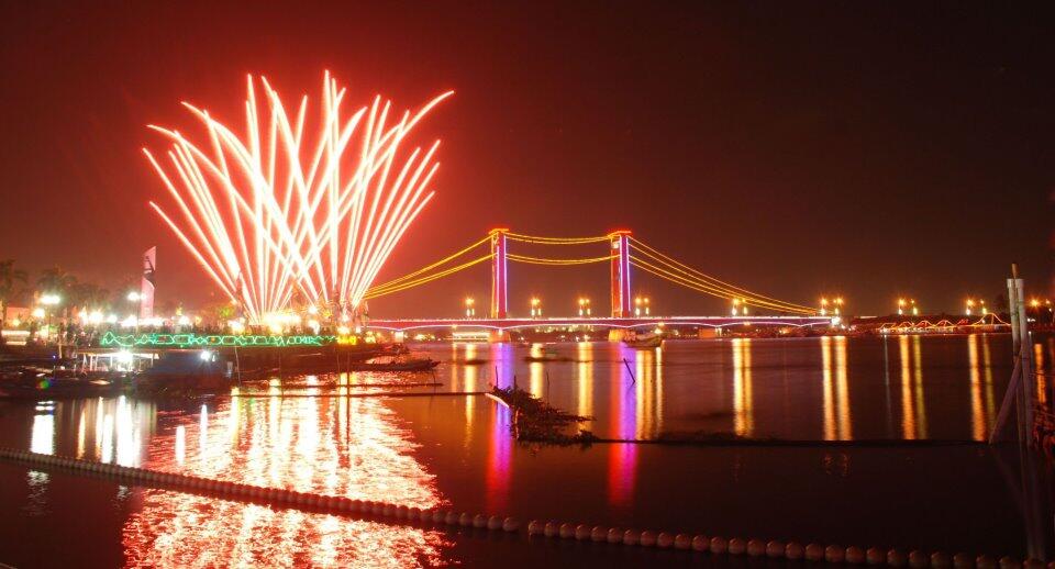 sejarah jembatan AMPERA(AMANAT PENDERITAAN RAKYAT)