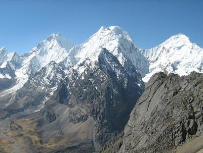 Lima Gunung Paling Berbahaya di Dunia