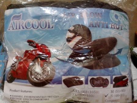 TERMURAH SEKASKUS PENGHARUM HELM DAN JOK MOTOR ANTIPANAS AIRCOOL