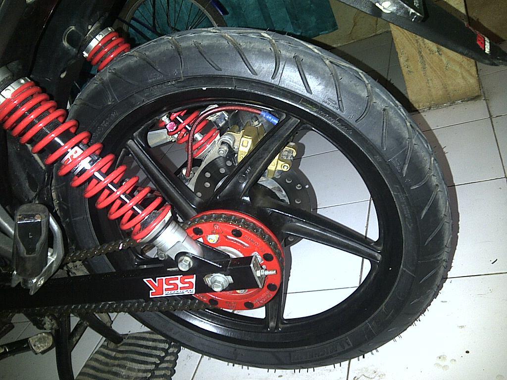 Ban Michelin Pilot Sporty 90/80 beli tanggal 290513 (baru banget!!!)