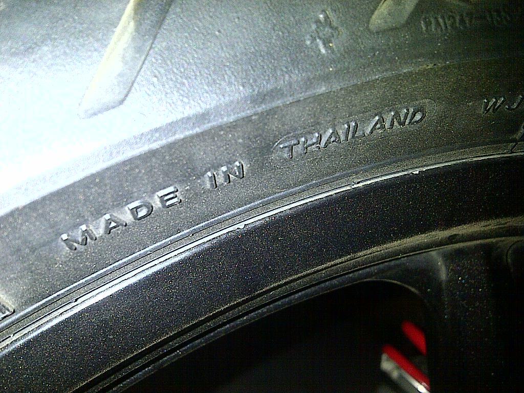 Ban Michelin Pilot Sporty 90/80 beli tanggal 290513 (baru banget!!!)