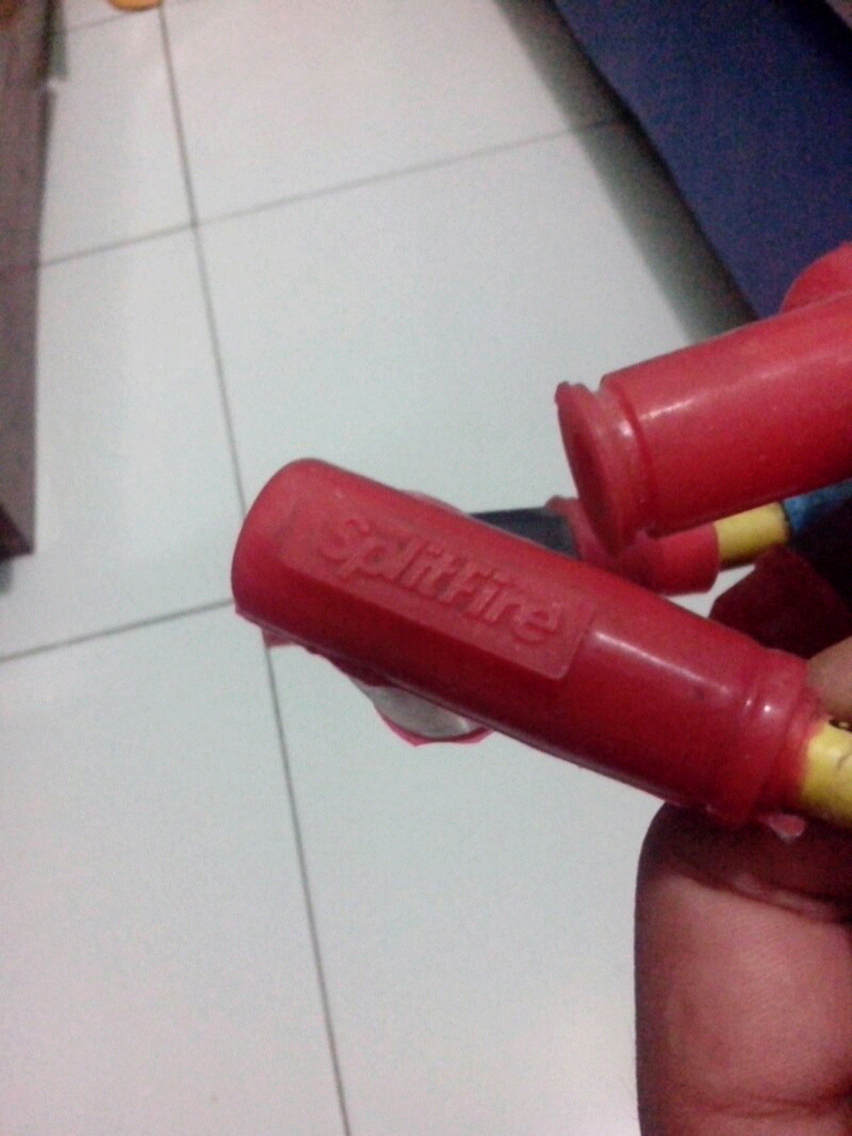 wts aki motobatt 9A u/ pulsar,thunder,dll n kabel busi splitfire 8.8mm w/ ground