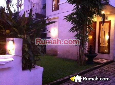 Jual Rumah di Cinere, Lokasi Dalam Komplek dan Siap Huni!