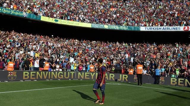 Neymar di Camp Nou (For the First Time)