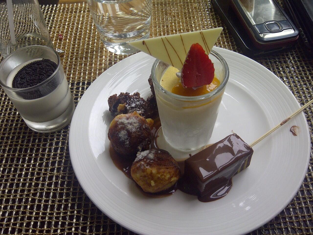 The Cafe Mulia Hotel Senayan