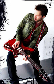 Biografi Paul Gilbert : Dewa Alternate Picking