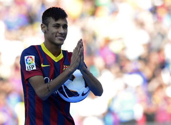 Foto-foto perkenalan Neymar di Camp Nou