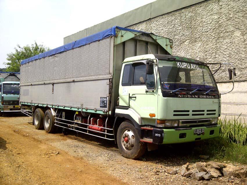 Terjual JUAL TRUCK TRONTON  WINGBOX NISSAN THN 1996 KASKUS