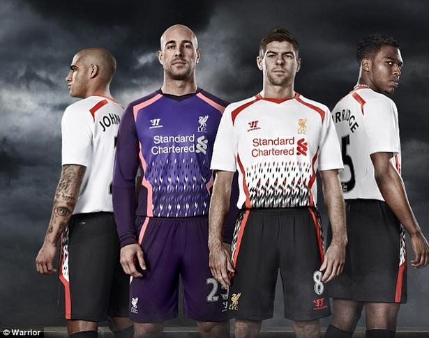 Jersey: Liverpool Home, Away dan Ketiga 2013-2014