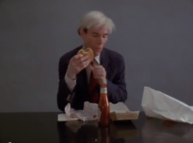 &#91;ART&#93; Cara Makan Hamburger Ala Seniman Andy Warhol