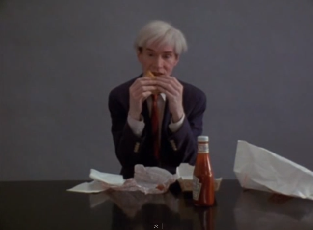 &#91;ART&#93; Cara Makan Hamburger Ala Seniman Andy Warhol