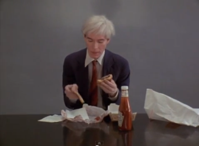 &#91;ART&#93; Cara Makan Hamburger Ala Seniman Andy Warhol