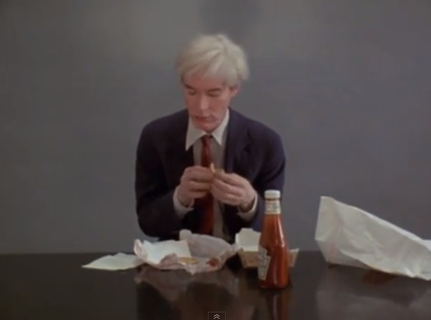 &#91;ART&#93; Cara Makan Hamburger Ala Seniman Andy Warhol