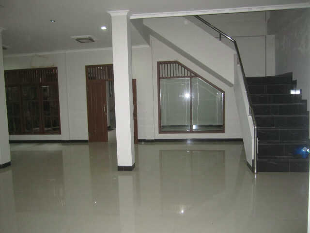 Jual Rumah mewah di Perum Lembah Hijau Kota Magelang