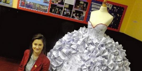 Gadis ini membuat gaun pengantin dari surat cerai